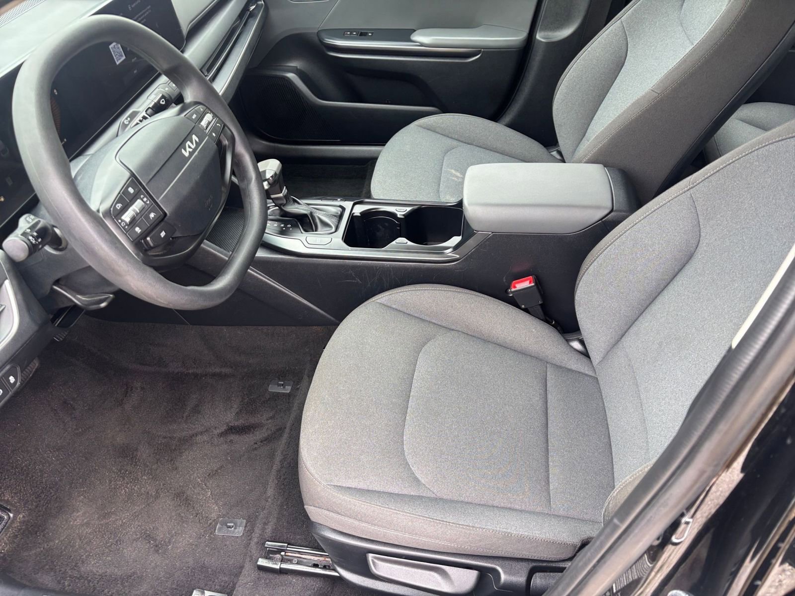 Used 2025 Kia K4 FWD image 29