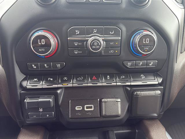 Used 2021 Chevrolet Silverado 1500 LTZ AWD/4WD image 30