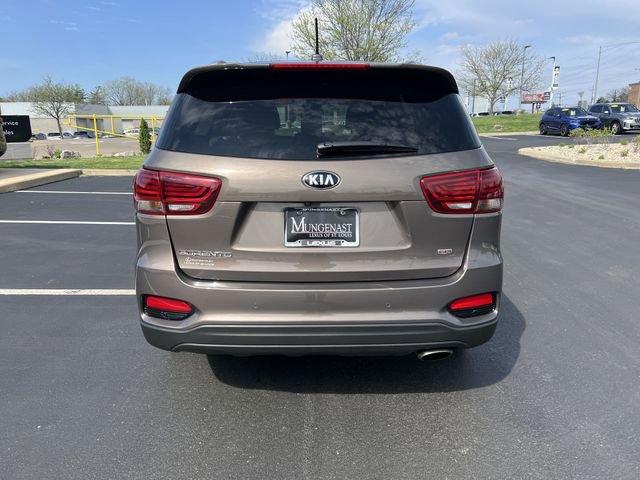 Used 2020 Kia Sorento LX w/ LX I4 Convenience Package image 4