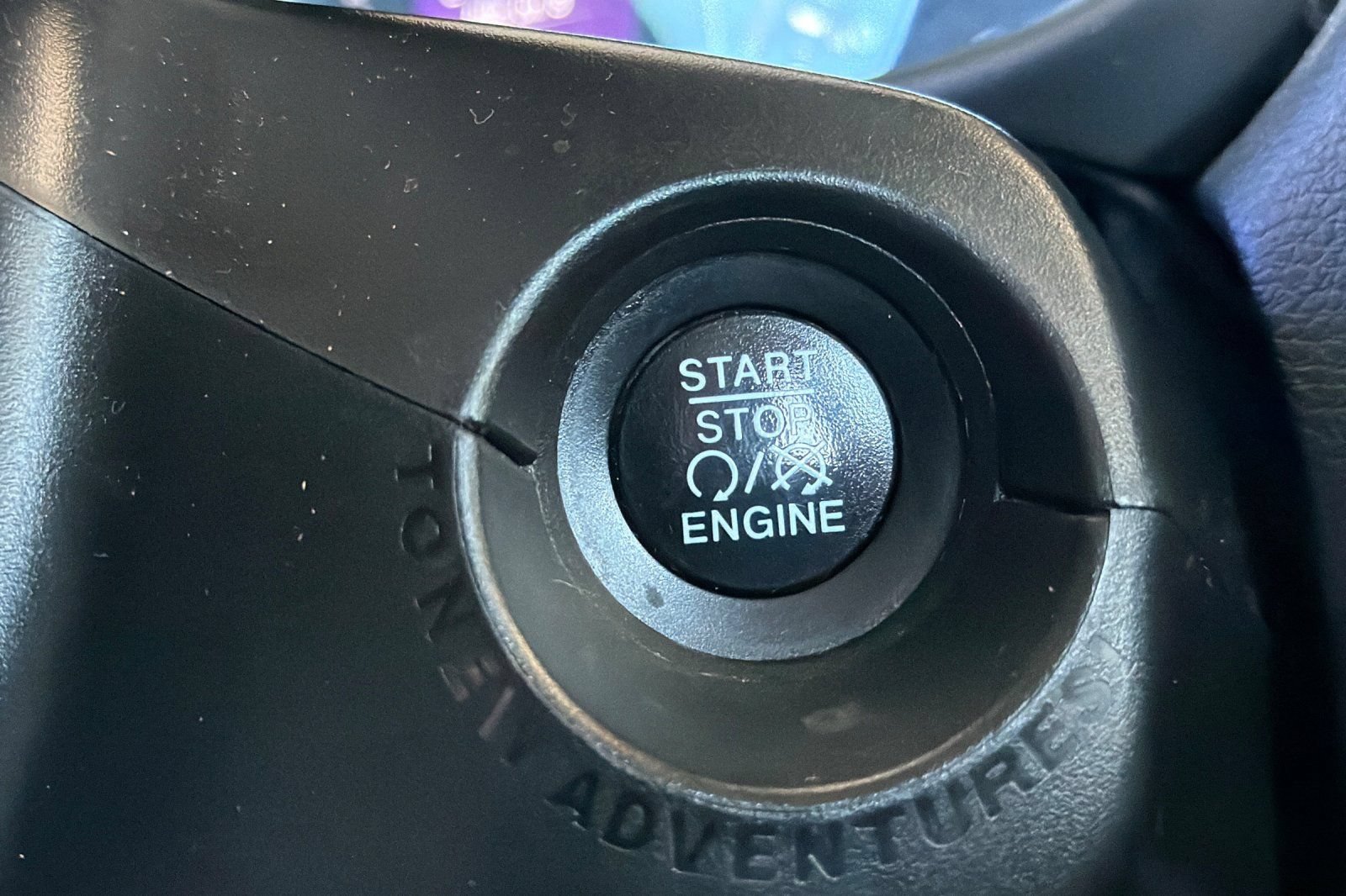 Used 2020 Jeep Renegade Latitude w/ Popular Equipment Group FWD image 21