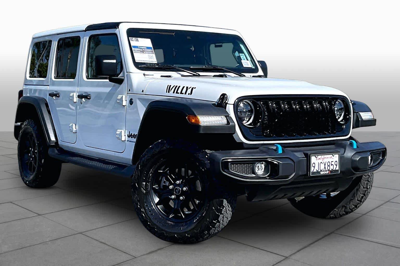 Used 2024 Jeep Wrangler Unlimited AWD/4WD image 2