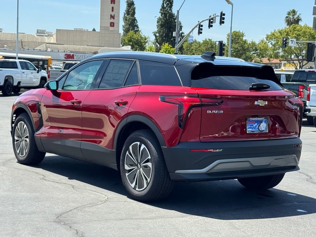 New 2026 Chevrolet Blazer EV LT w/ Super Cruise Package FWD image 4