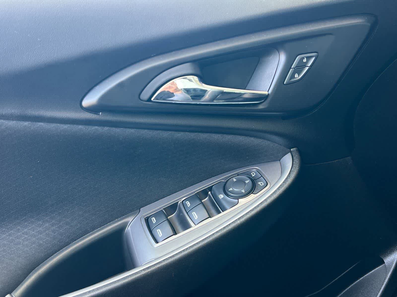 Used 2023 Chevrolet Malibu LT FWD image 13