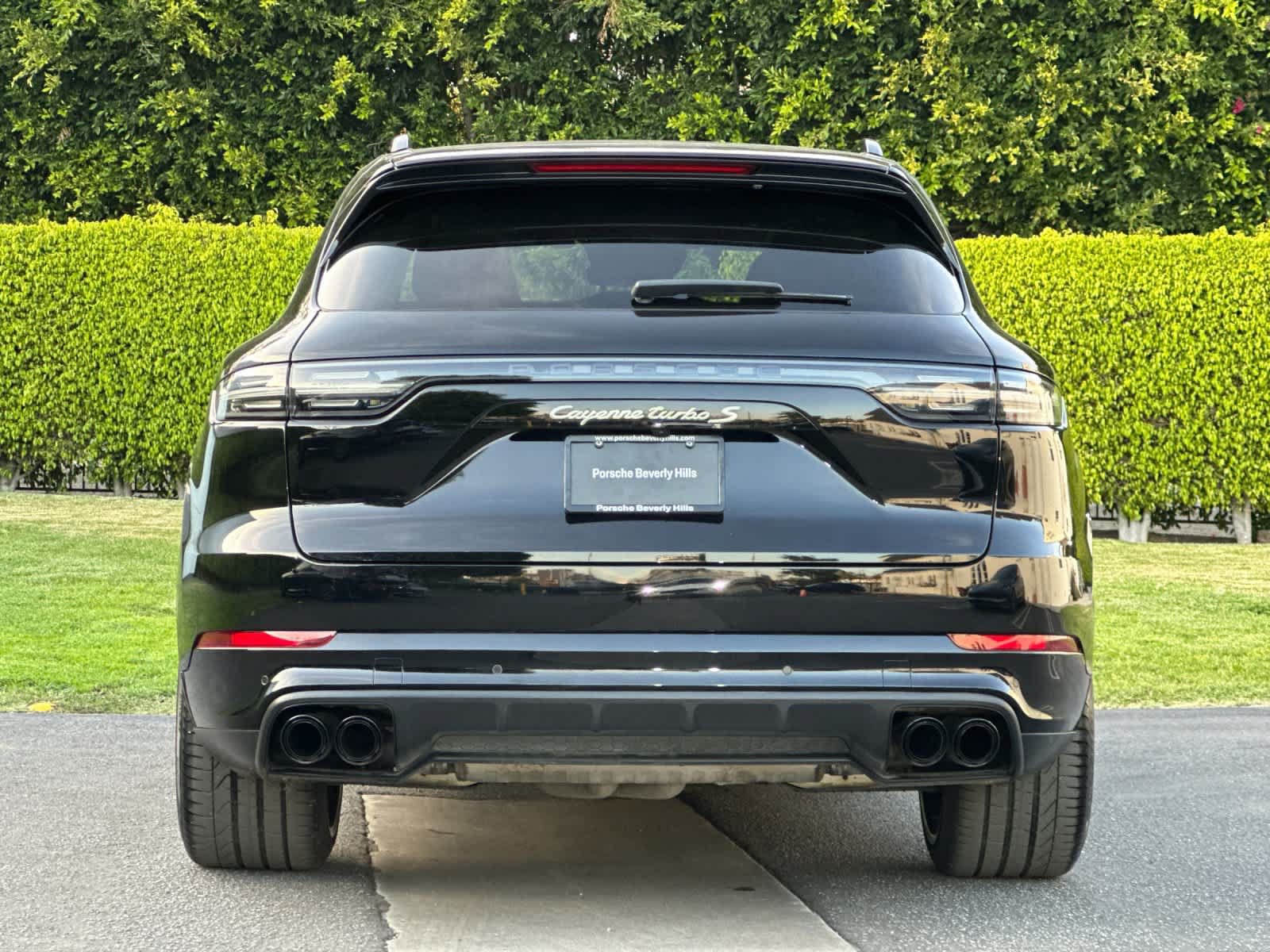 Used 2023 Porsche Cayenne Turbo S AWD/4WD image 7