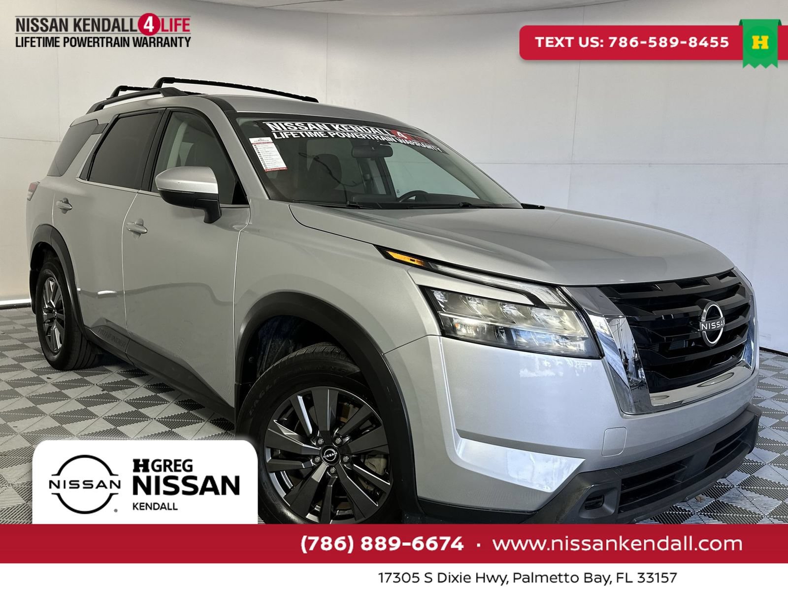 Certified 2022 Nissan Pathfinder SV FWD image 1