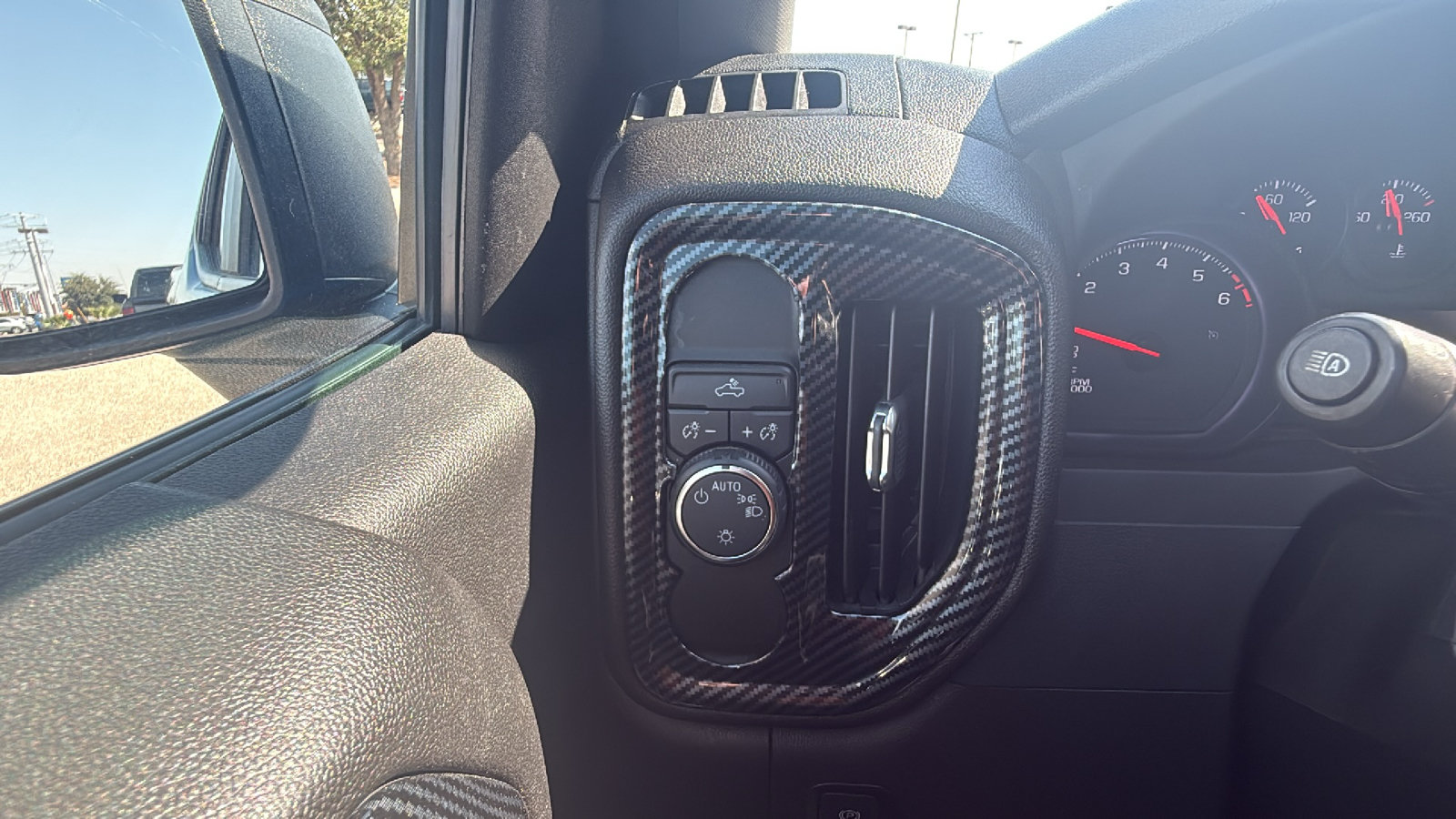 Used 2024 Chevrolet Silverado 1500 Custom RWD image 15