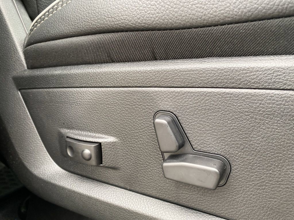 New 2026 RAM 2500 Laramie w/ Night Edition image 12