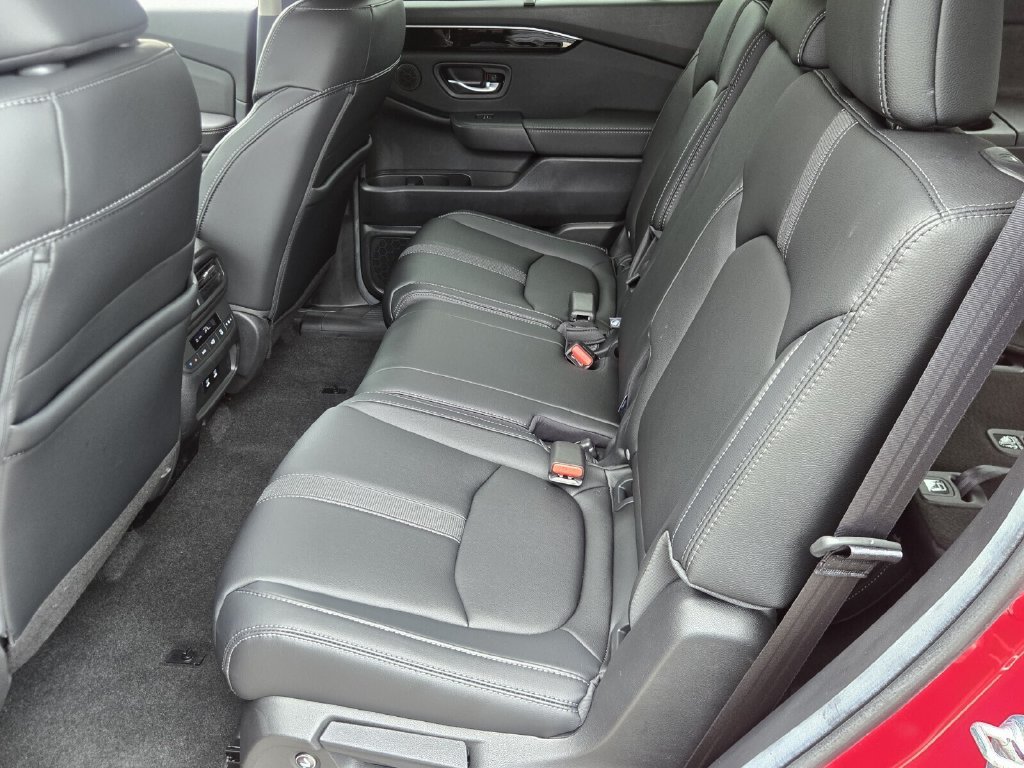 Certified 2026 Honda Pilot EX-L image 12
