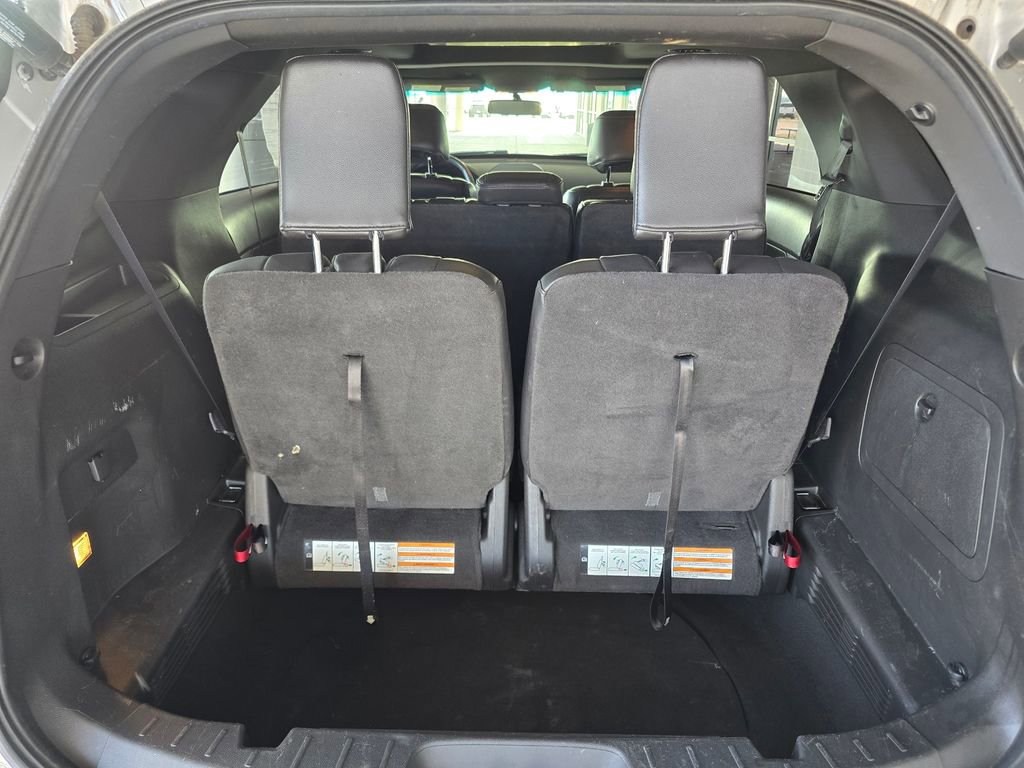 Used 2014 Ford Explorer XLT w/ Equipment Group 202A image 11