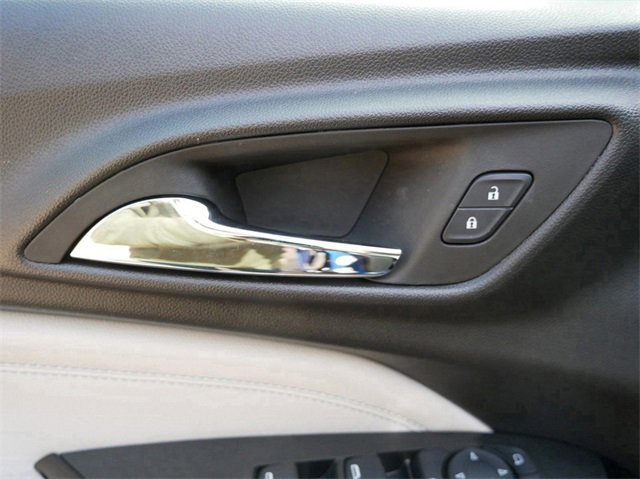 Used 2024 Chevrolet Trax LT w/ Driver Confidence Package image 14