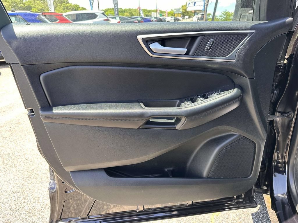 Used 2023 Ford Edge SEL w/ Convenience Package AWD/4WD image 8