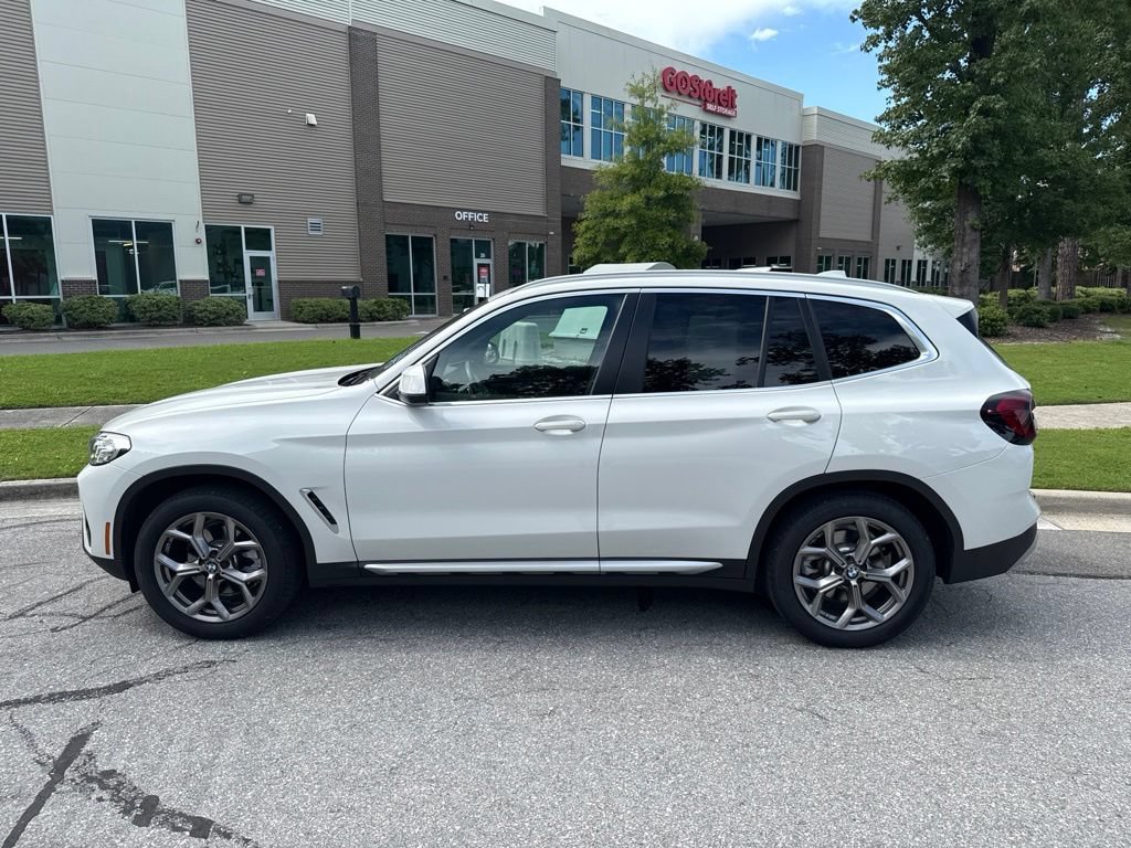 Used 2022 BMW X3 xDrive30i w/ Convenience Package AWD/4WD image 2