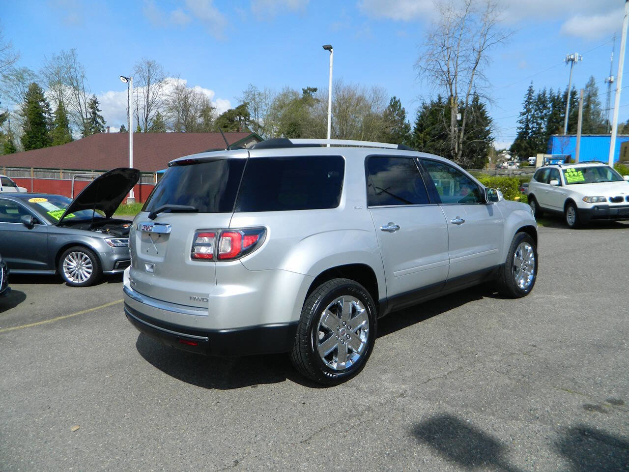 Used 2017 GMC Acadia Limited SLT AWD/4WD image 8