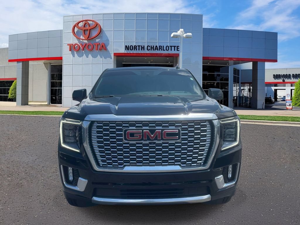 Used 2023 GMC Yukon Denali AWD/4WD image 2