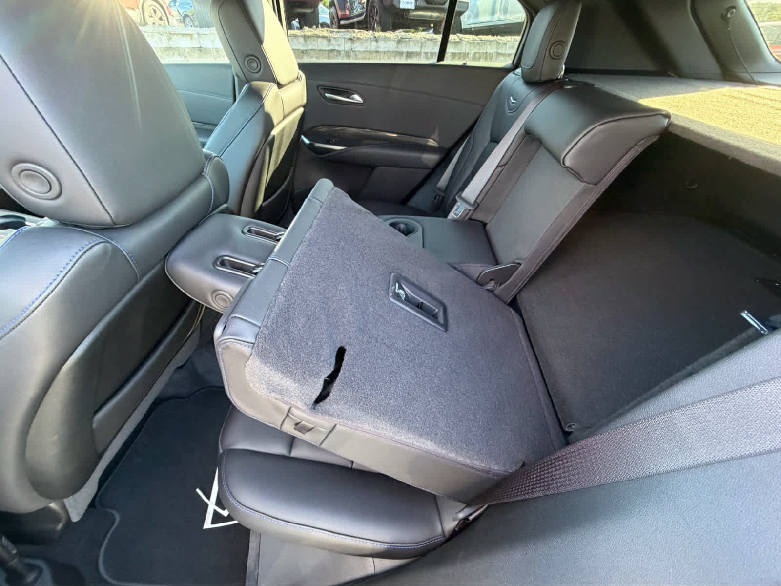 Used 2025 Cadillac XT4 Sport w/ Technology Package AWD/4WD image 51