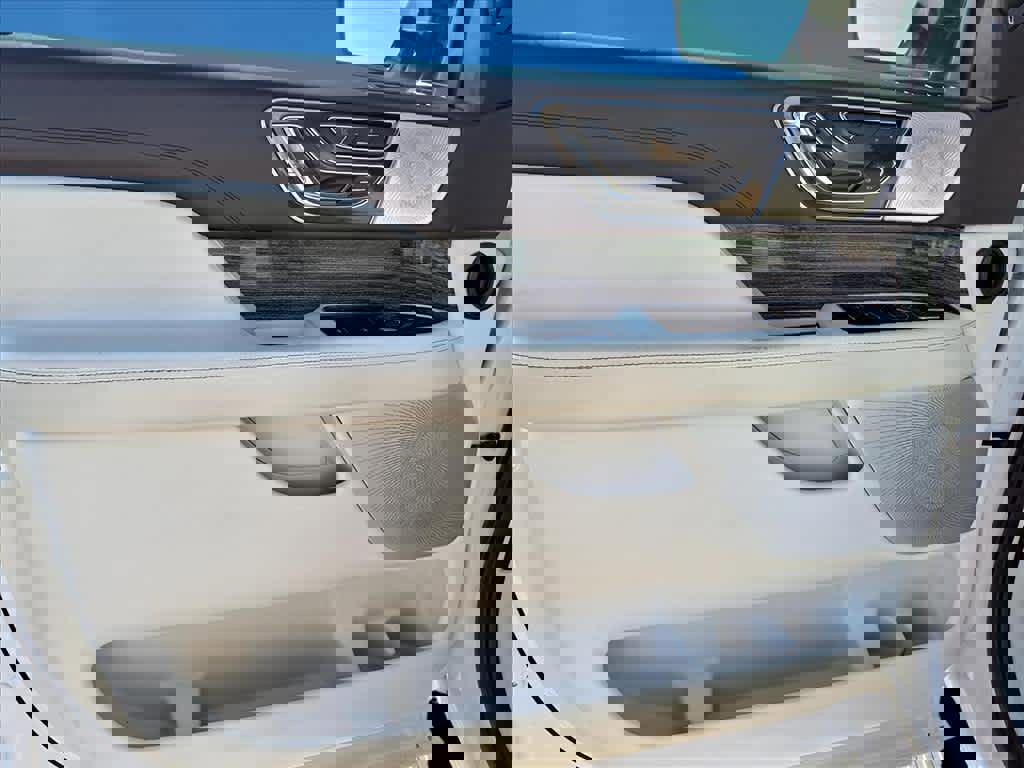 Used 2018 Lincoln Navigator Black Label image 15