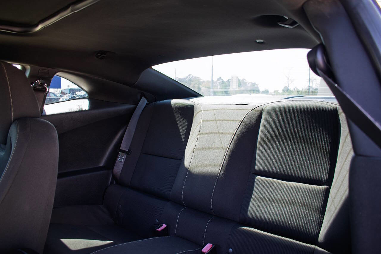 Used 2014 Chevrolet Camaro LT RWD image 27