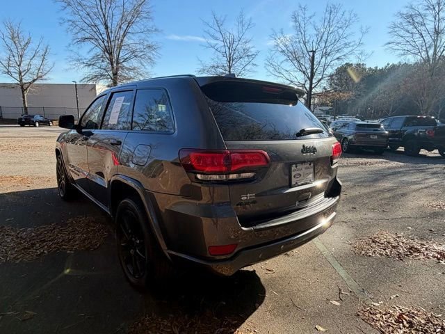 Used 2020 Jeep Grand Cherokee Altitude image 6