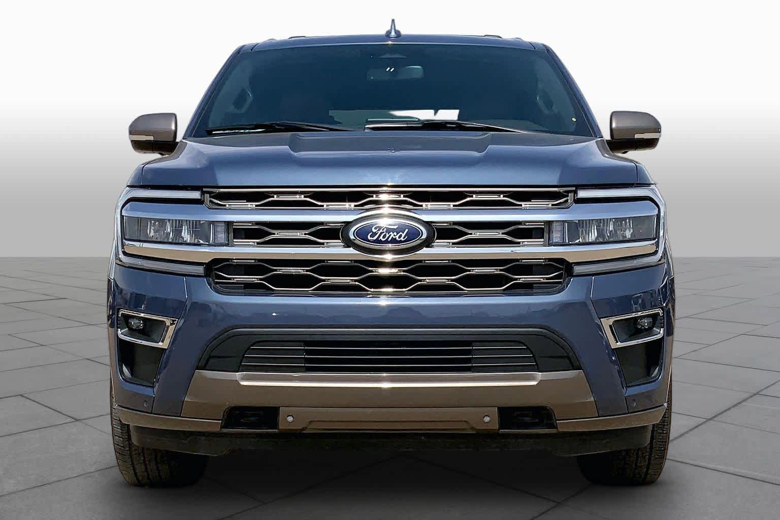 Used 2022 Ford Expedition King Ranch image 3