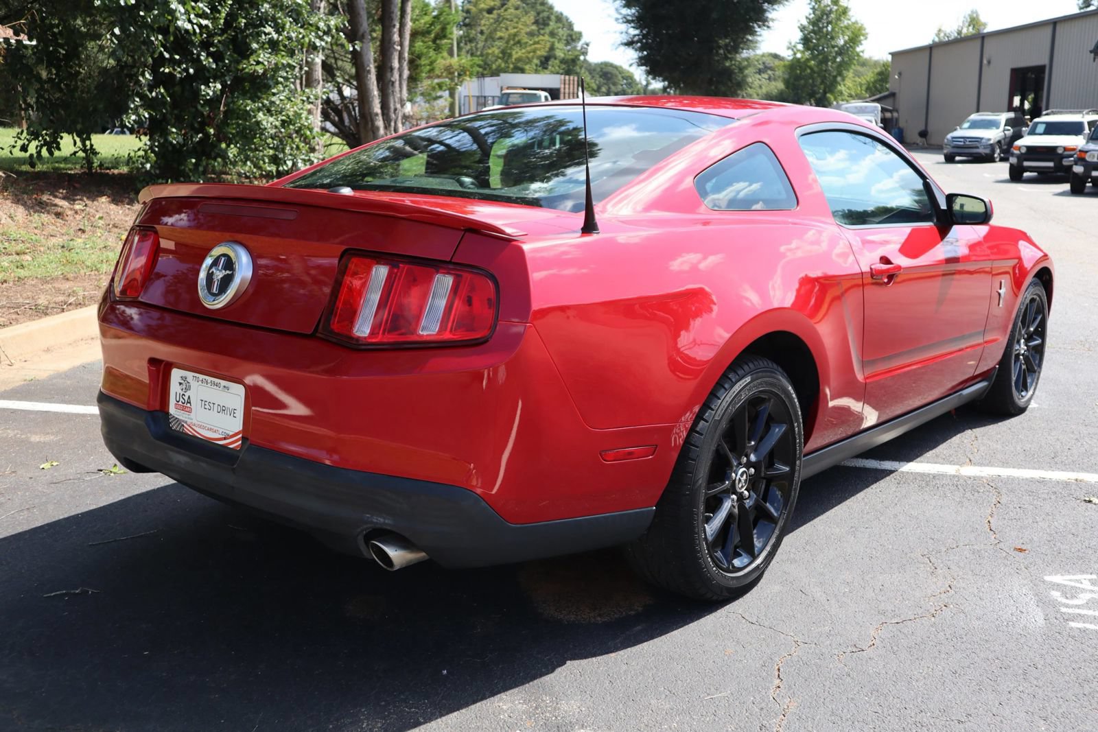 Used 2010 Ford Mustang Coupe RWD image 6