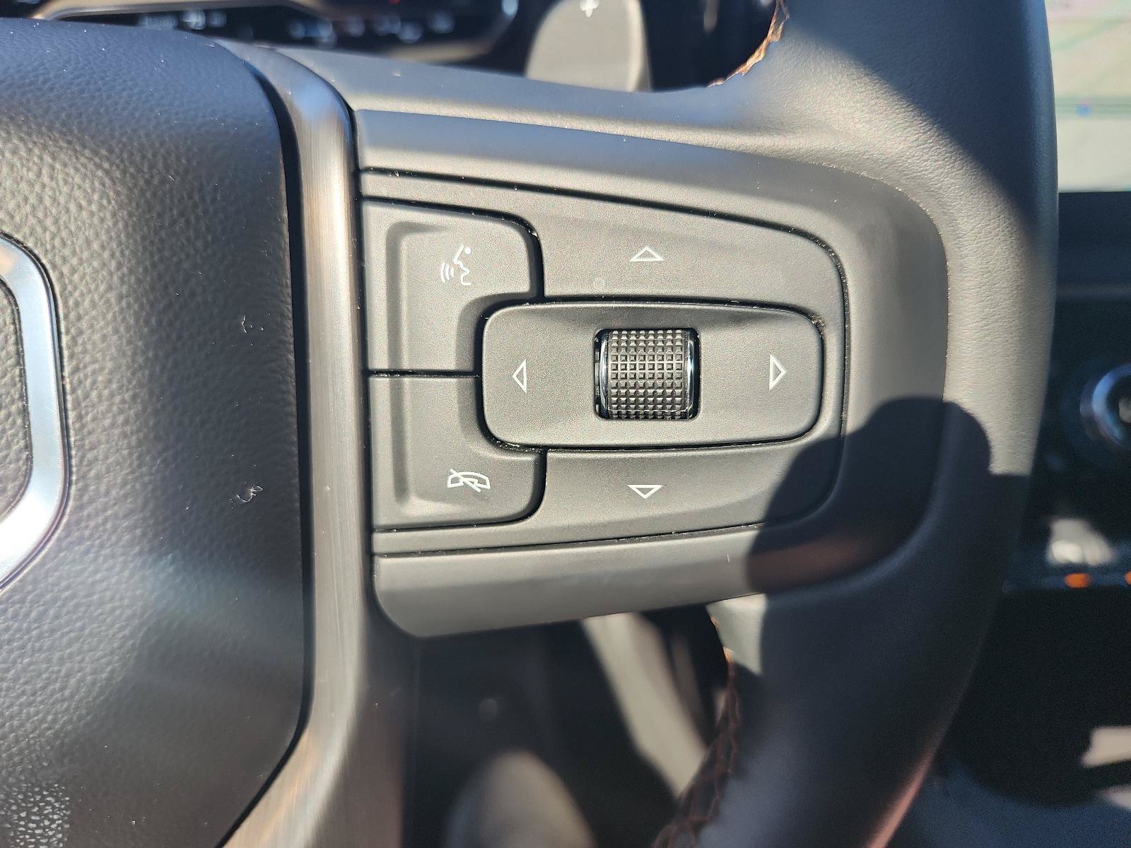 Used 2024 GMC Sierra 1500 AT4 w/ Technology Package AWD/4WD image 29