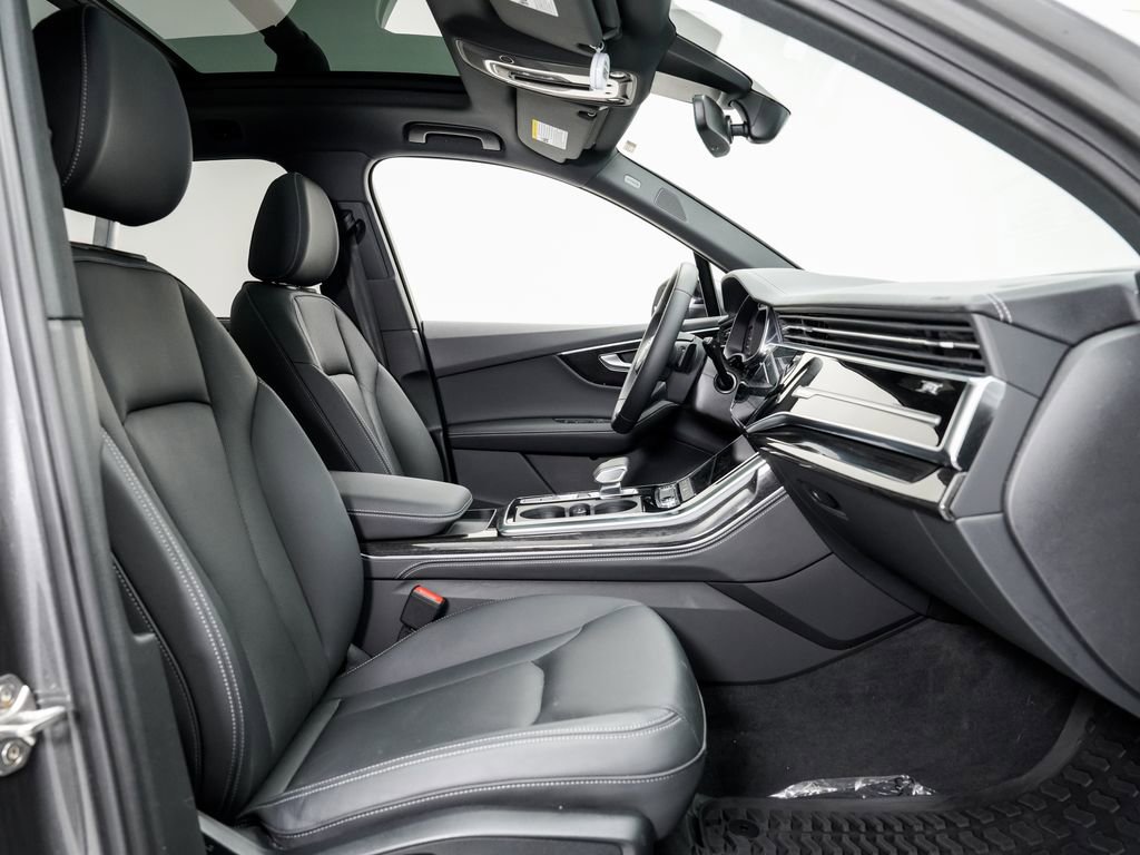 Certified 2025 Audi Q7 3.0T Premium Plus AWD/4WD image 21