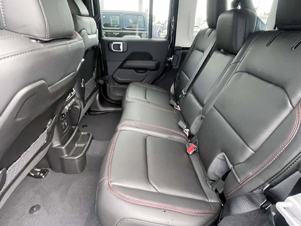 New 2027 Jeep Wrangler Unlimited Rubicon AWD/4WD image 17