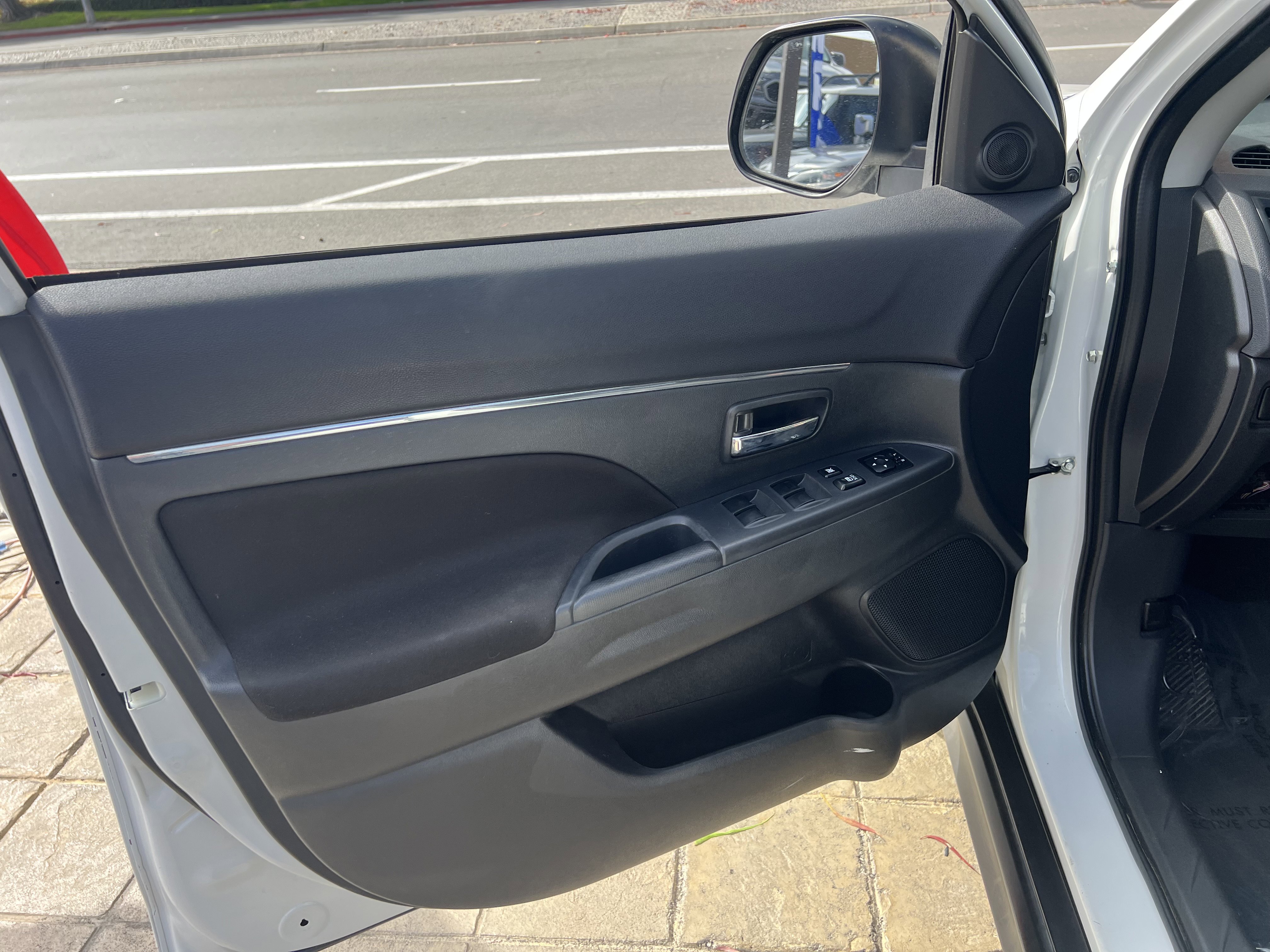 Used 2020 Mitsubishi Outlander Sport ES image 10