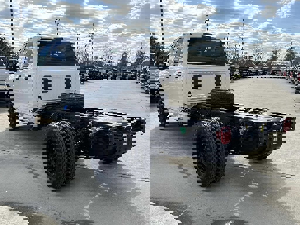 New 2026 RAM 3500 Tradesman image 10