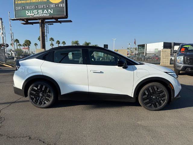 New 2026 Nissan Leaf Platinum+ w/ Cargo Package (Platinum+) FWD image 7