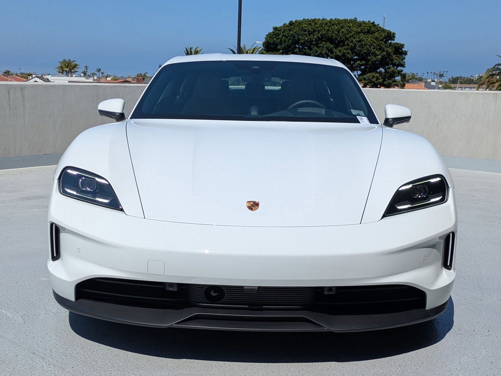 New 2025 Porsche Taycan image 6