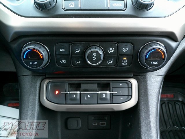 Used 2023 GMC Acadia Denali w/ Denali Ultimate Package image 15