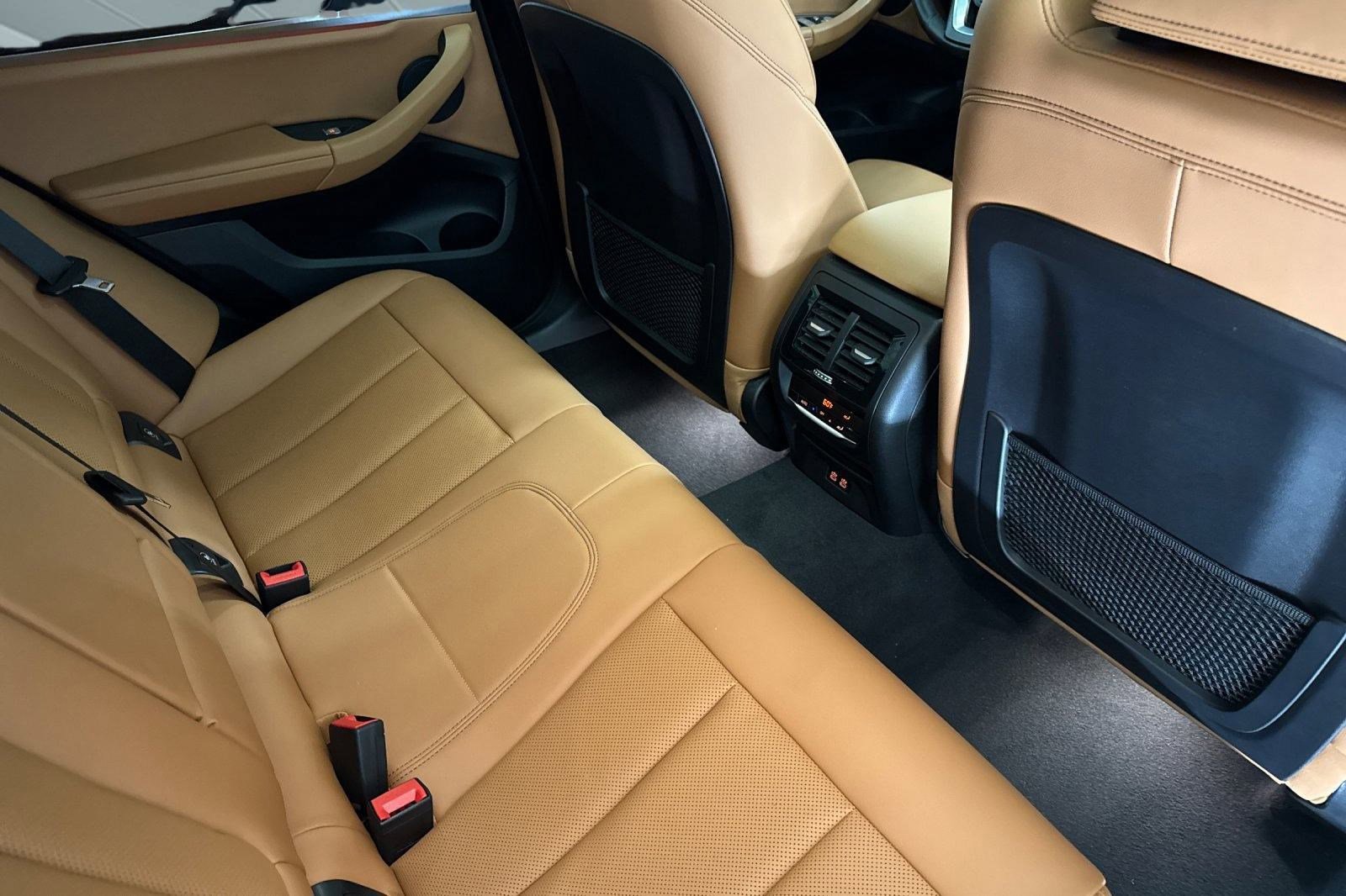 Certified 2023 BMW X4 xDrive30i w/ Premium Package image 30