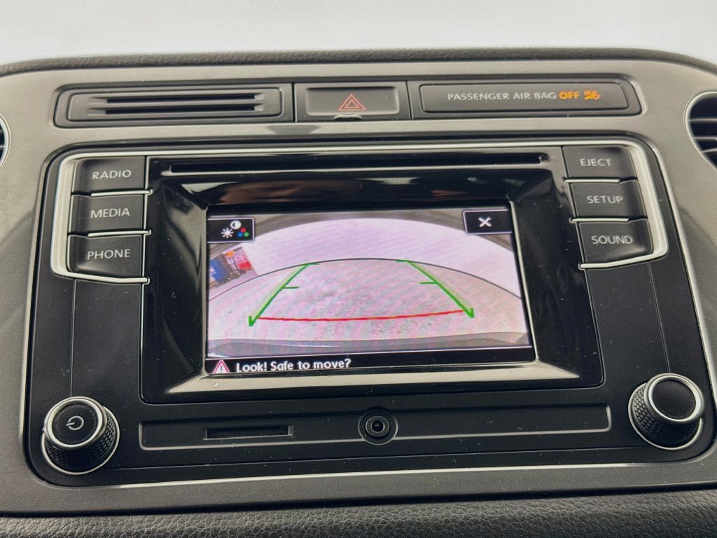 Used 2017 Volkswagen Tiguan S FWD image 16