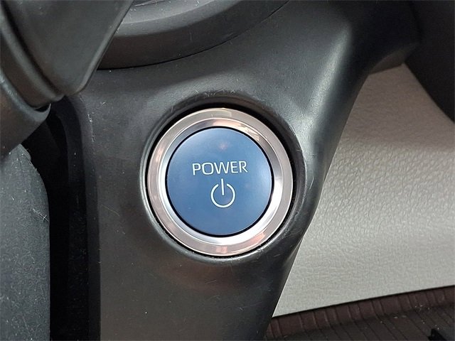 Used 2024 Toyota Sienna XLE image 25