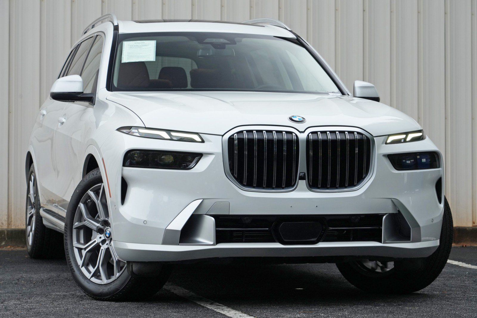 Used 2024 BMW X7 xDrive40i AWD/4WD image 4