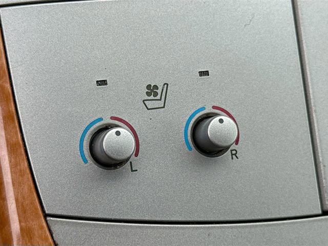 Used 2005 Toyota Avalon Limited image 20