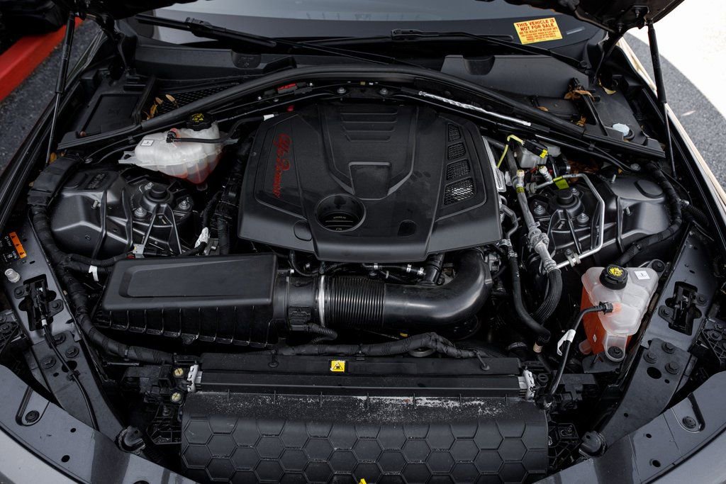 Used 2022 Alfa Romeo Giulia Sprint image 39