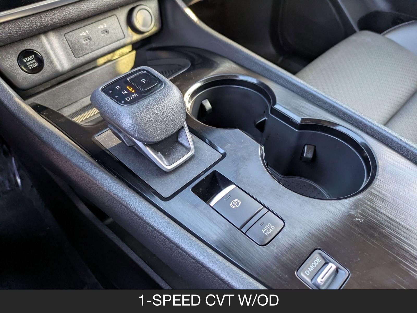 Used 2024 Nissan Rogue SV w/ SV Premium Package image 16
