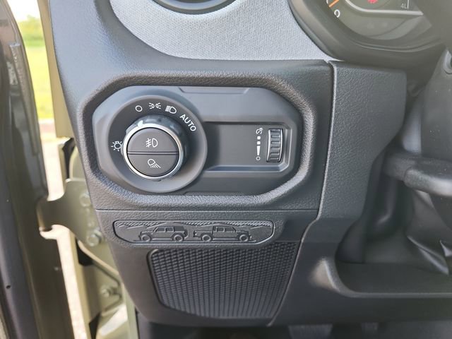 New 2025 Jeep Gladiator Willys image 28