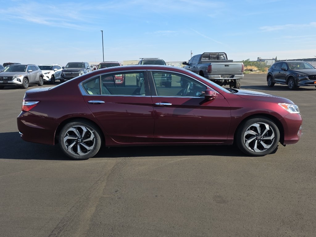 Used 2016 Honda Accord EX image 9