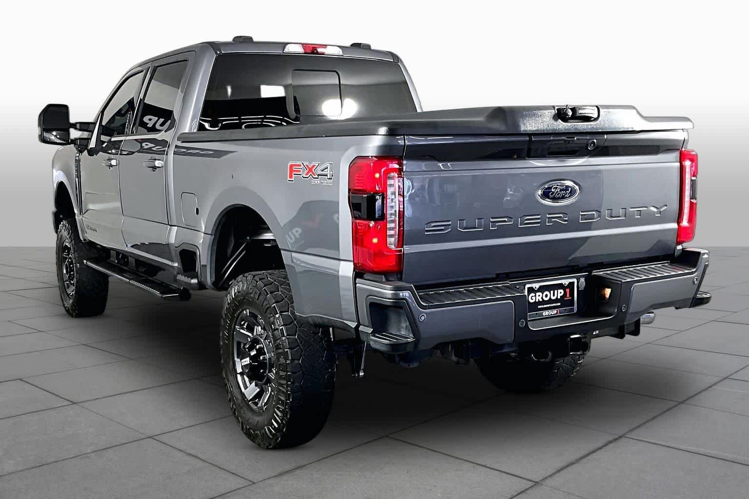 Used 2023 Ford F250 Lariat w/ Lariat Ultimate Package AWD/4WD image 11