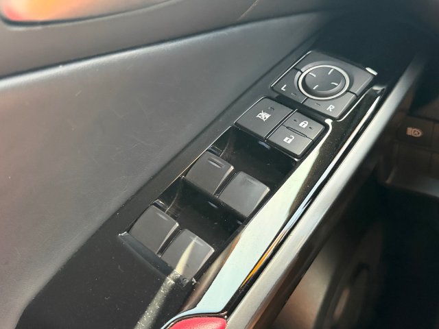 Used 2024 Lexus IS 350 F Sport RWD image 31