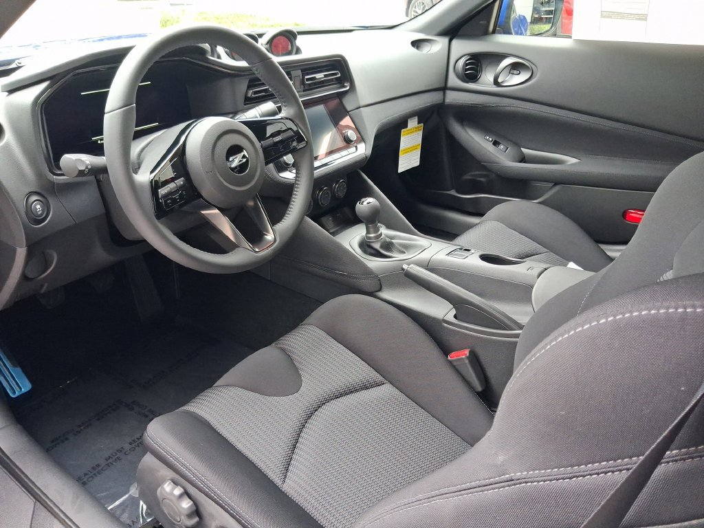 Used 2026 Nissan Z Sport w/ Floor Mat Package RWD image 7