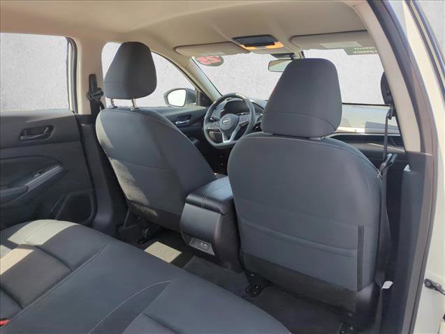 Used 2025 Nissan Altima 2.5 SV FWD image 19