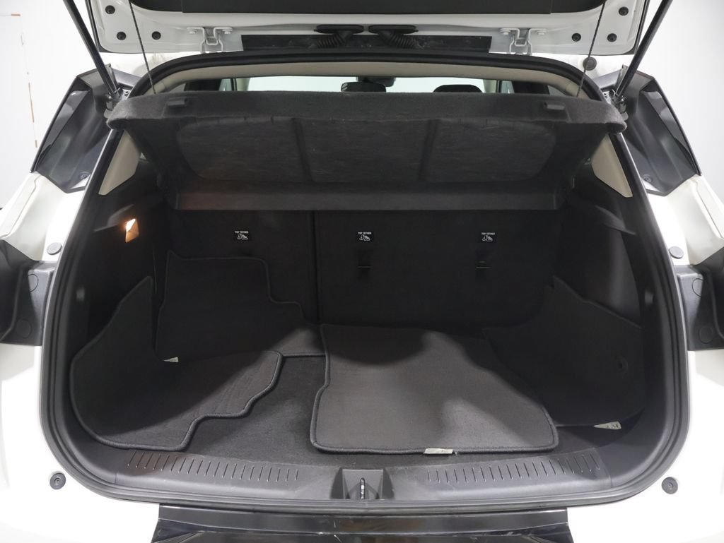 Used 2024 Buick Encore GX Sport Touring AWD/4WD image 4
