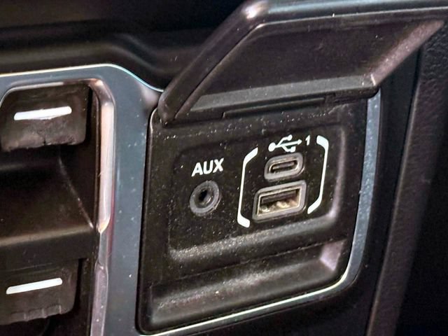Used 2022 Jeep Gladiator Sport AWD/4WD image 29