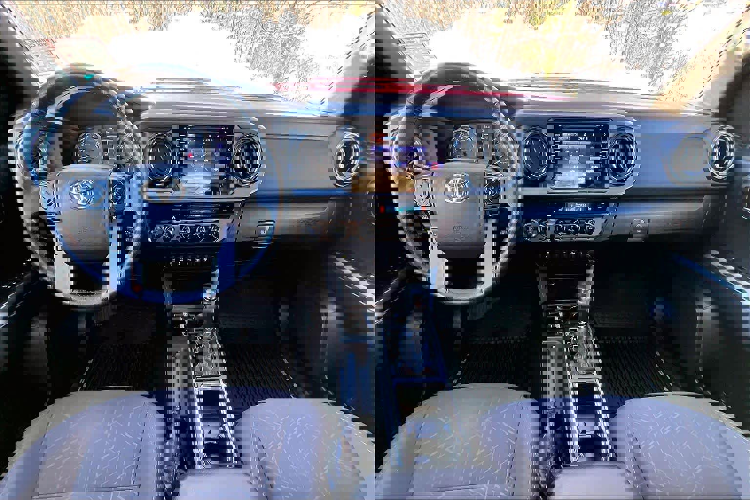 Certified 2017 Toyota Tacoma TRD Sport image 13