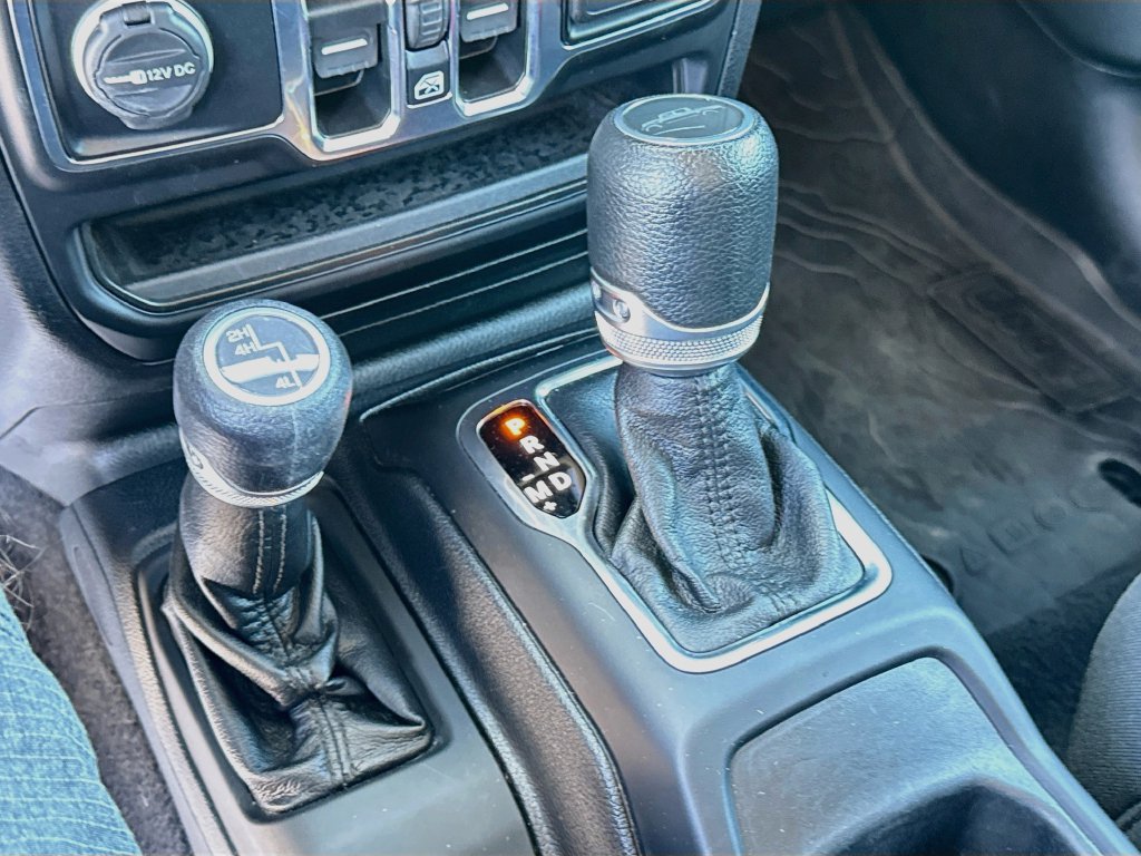 Used 2021 Jeep Gladiator Sport AWD/4WD image 21
