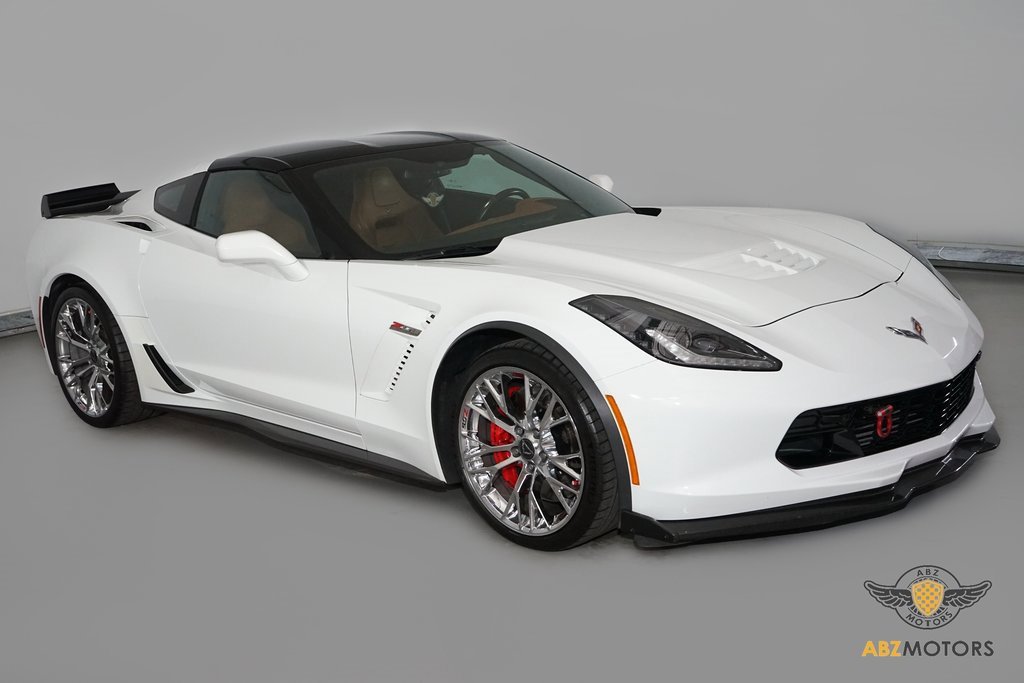 Used 2017 Chevrolet Corvette Z06 image 2